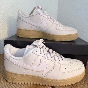 New Women’s Nike Air Force 1s Pearl Pink Size 9.5